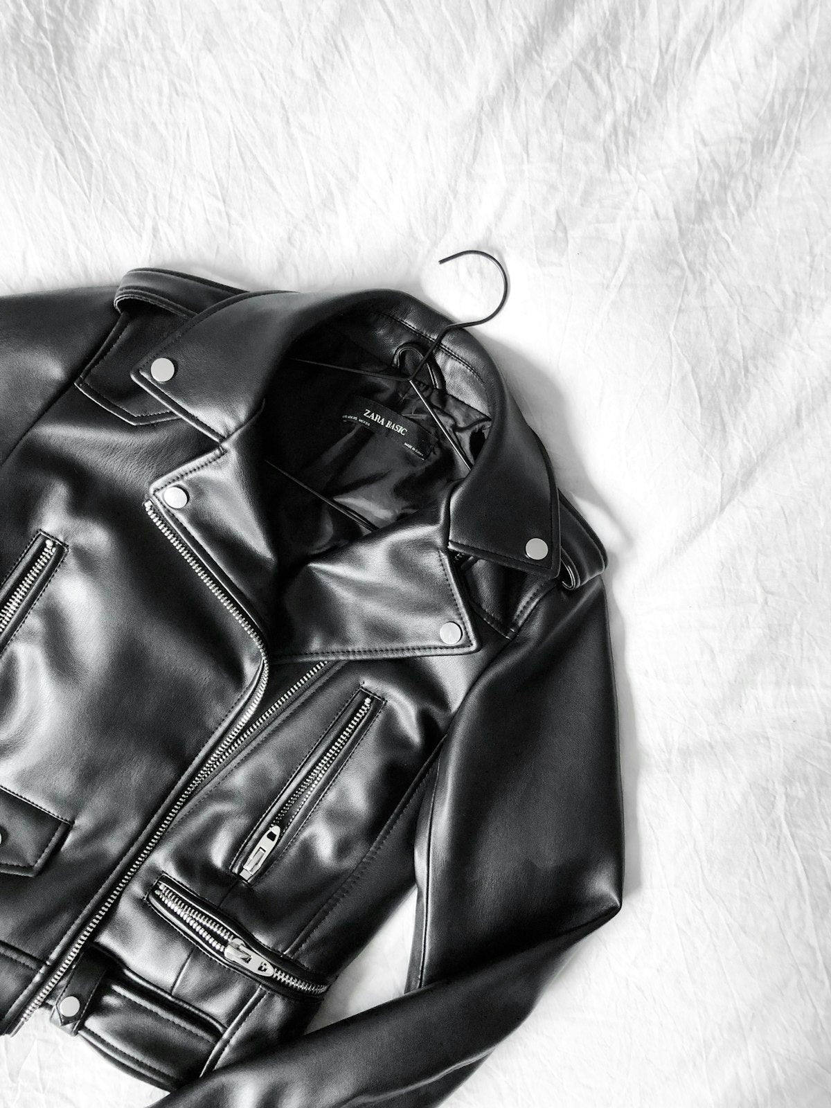 Men's vintage black leather jacket